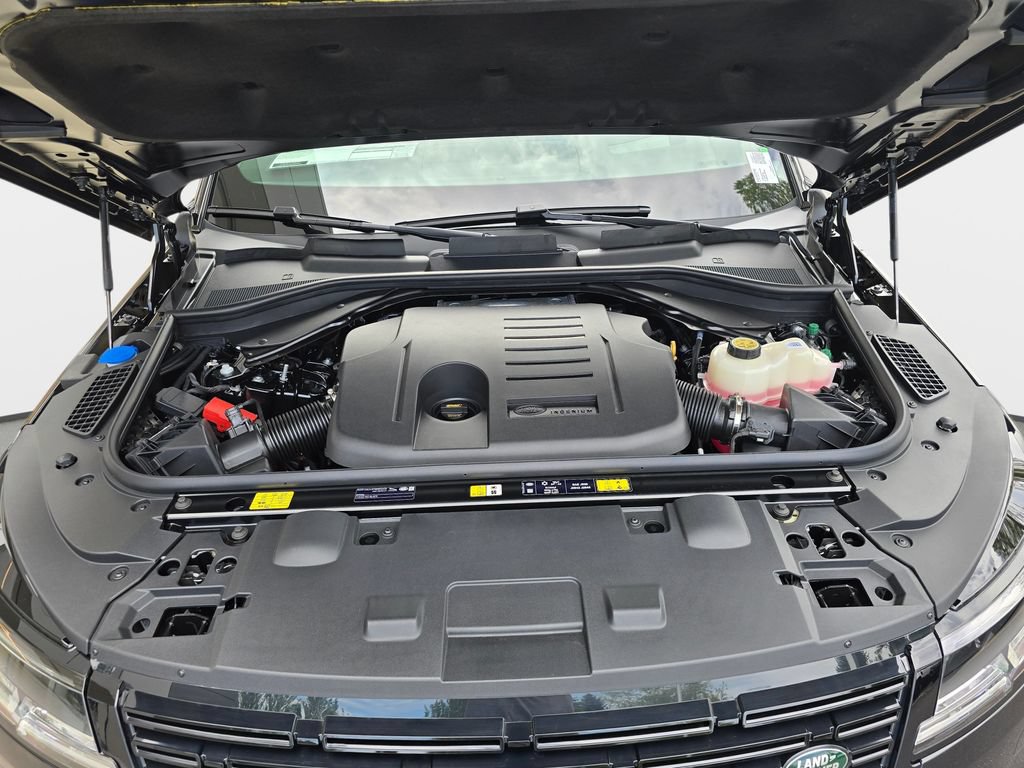 New 2026 Land Rover Range Rover Sport SE AWD/4WD image 32