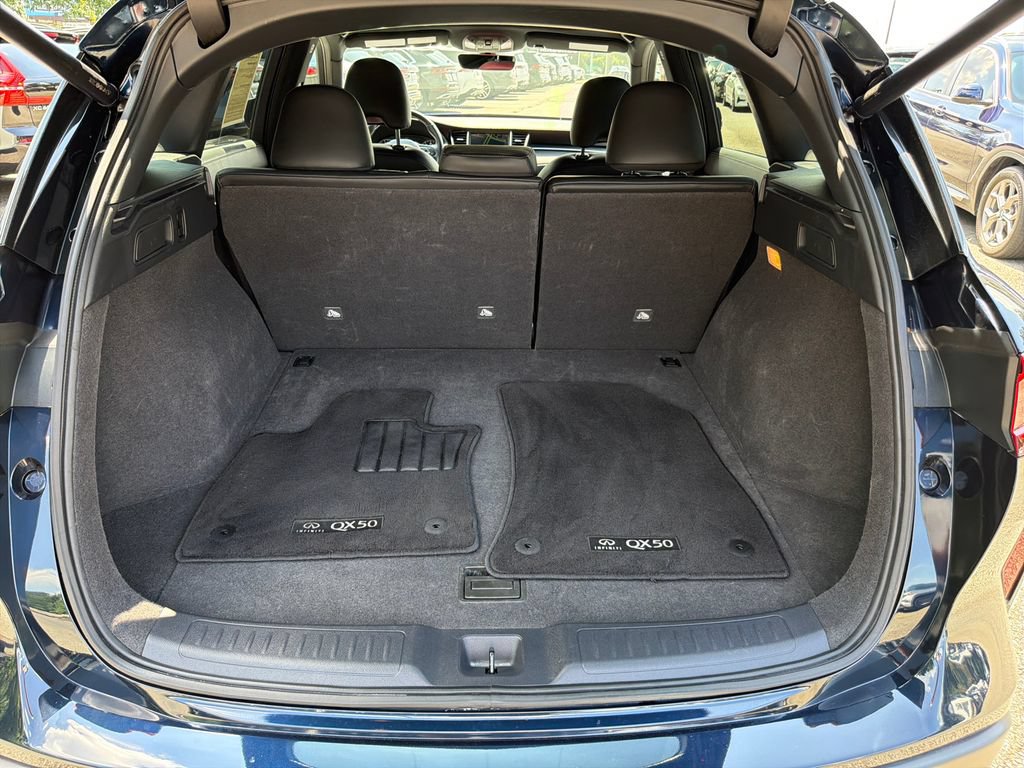 Used 2023 INFINITI QX50 Sport FWD image 18