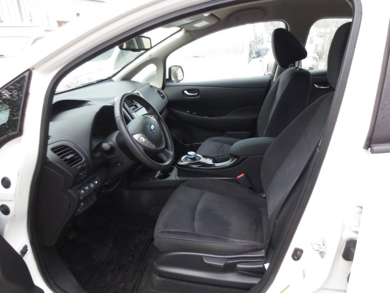 Used 2016 Nissan Leaf SV image 7