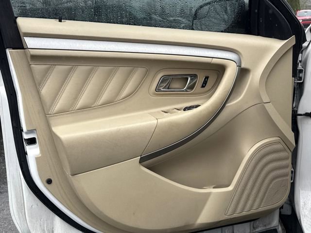 Used 2014 Ford Taurus SEL w/ Equipment Group 201A image 14