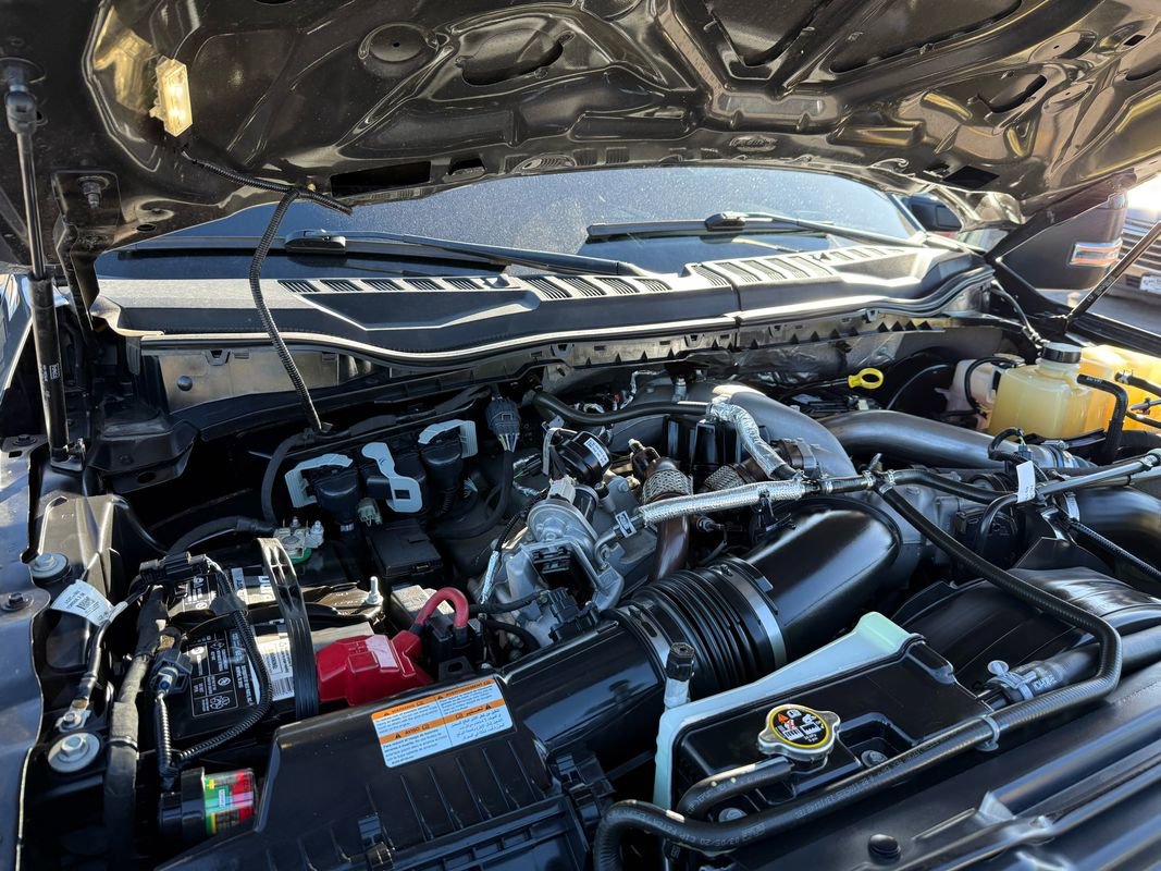 Used 2020 Ford F350 Lariat image 37