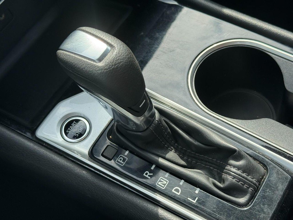 Used 2024 Nissan Altima 2.5 SV FWD image 19