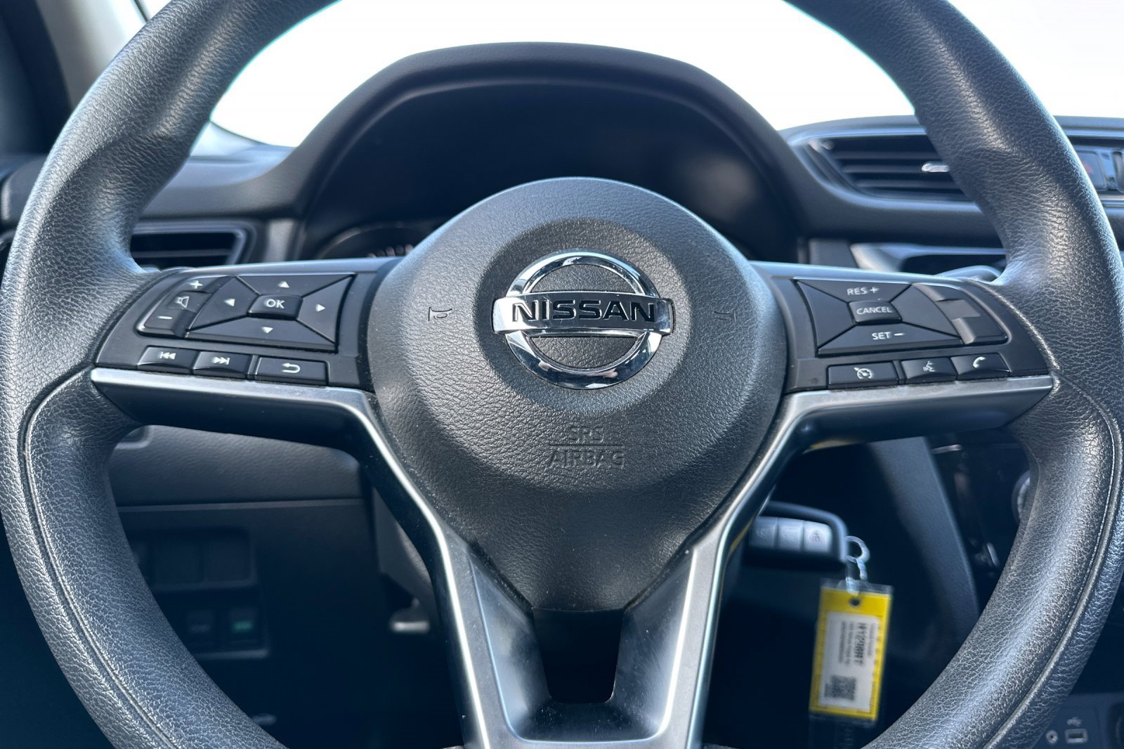 Used 2022 Nissan Rogue Sport S image 33