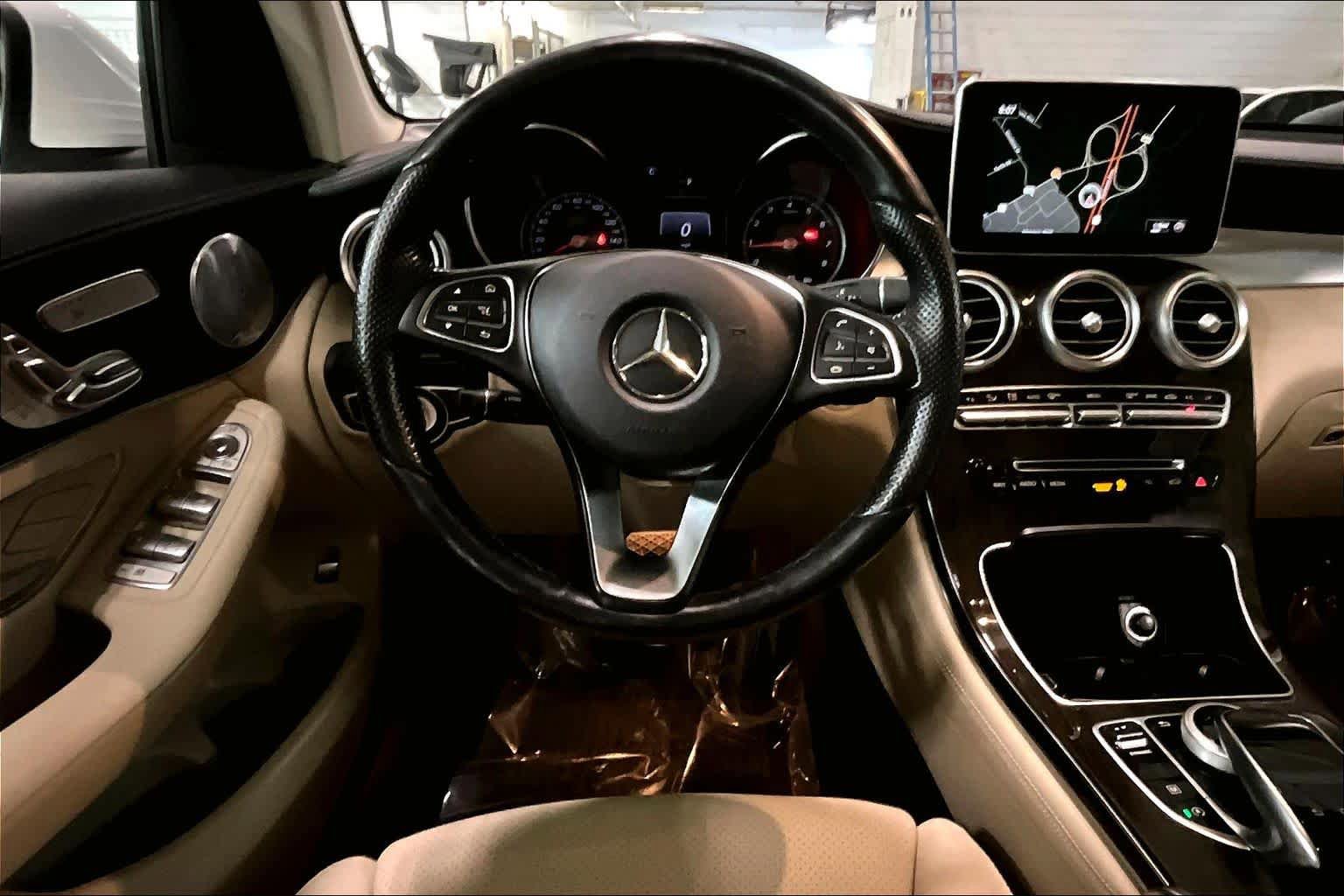 Used 2016 Mercedes-Benz GLC 300 4MATIC image 6