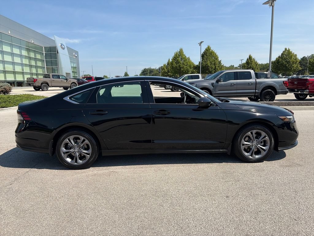 Used 2024 Honda Accord EX image 8