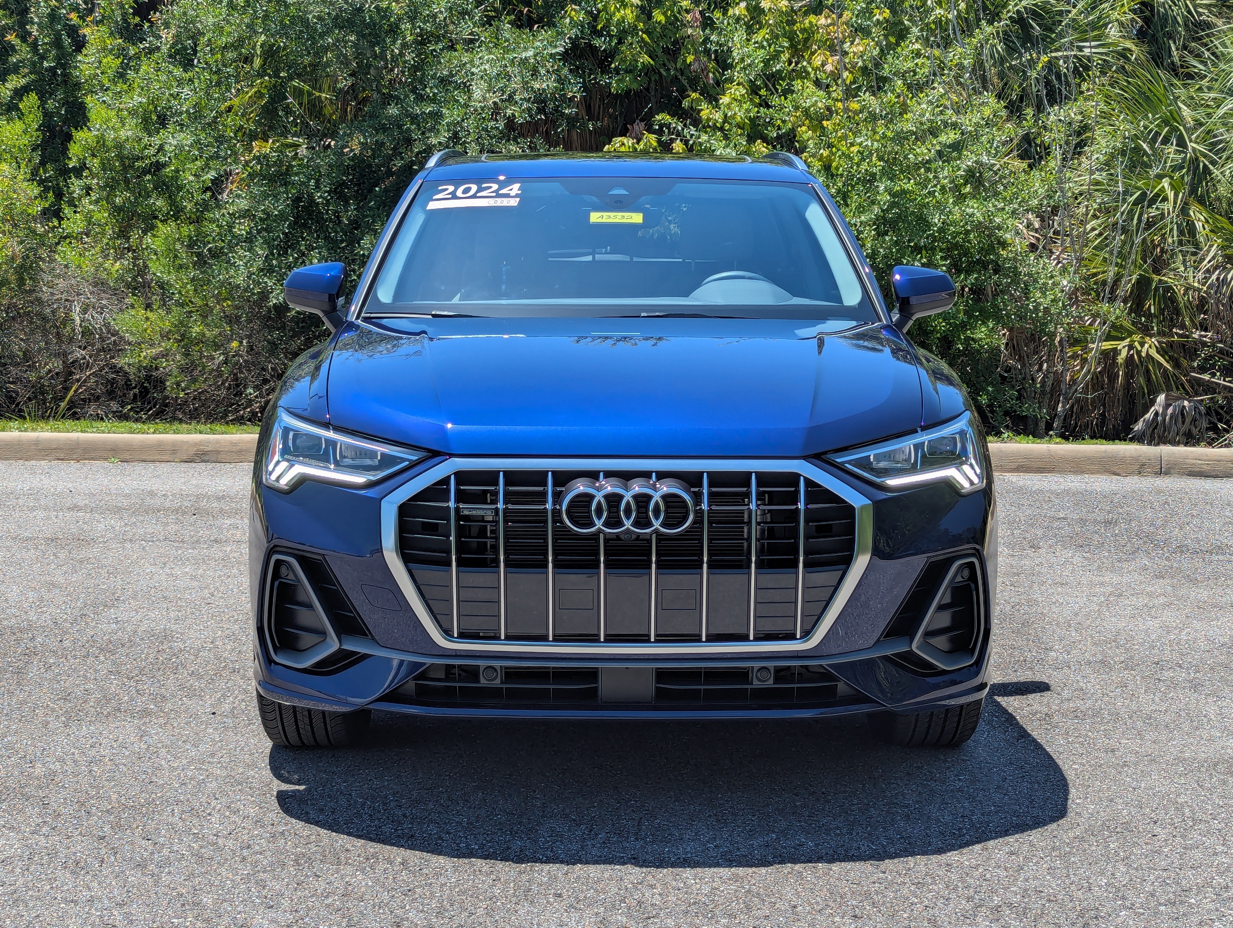 Used 2024 Audi Q3 2.0T Premium Plus AWD/4WD image 2