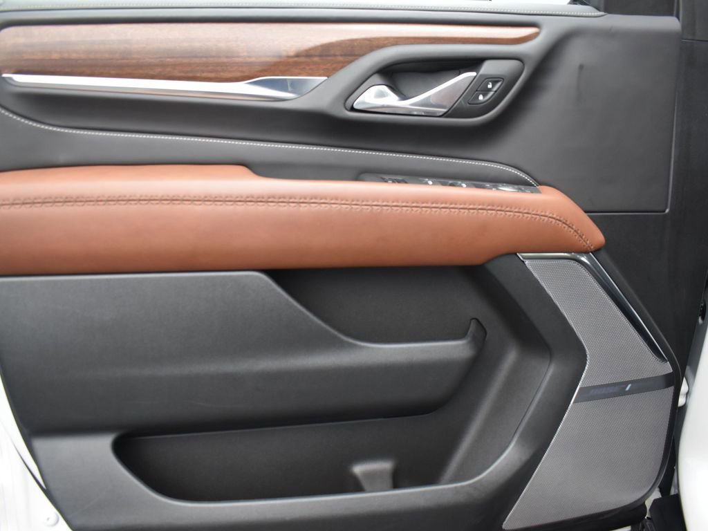 Used 2023 GMC Yukon Denali Ultimate image 11