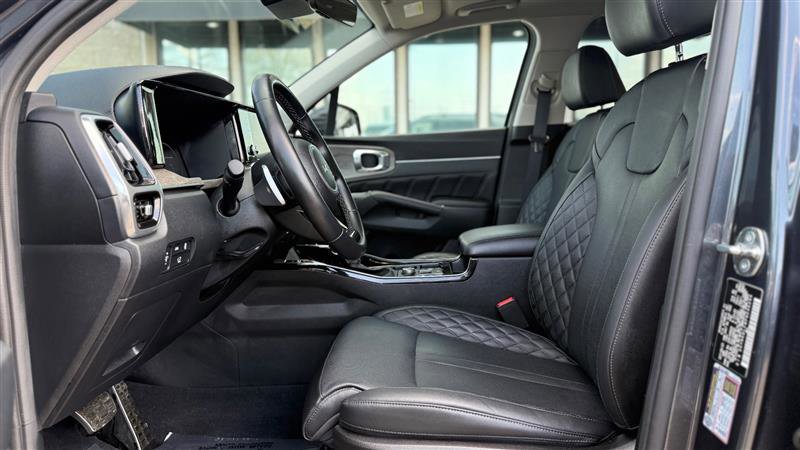Used 2023 Kia Sorento SX Prestige AWD/4WD image 11