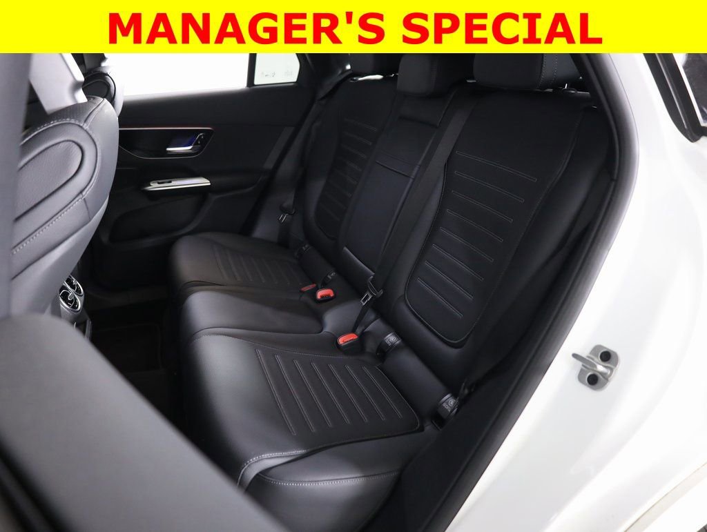 Certified 2025 Mercedes-Benz GLC 300 4MATIC image 39