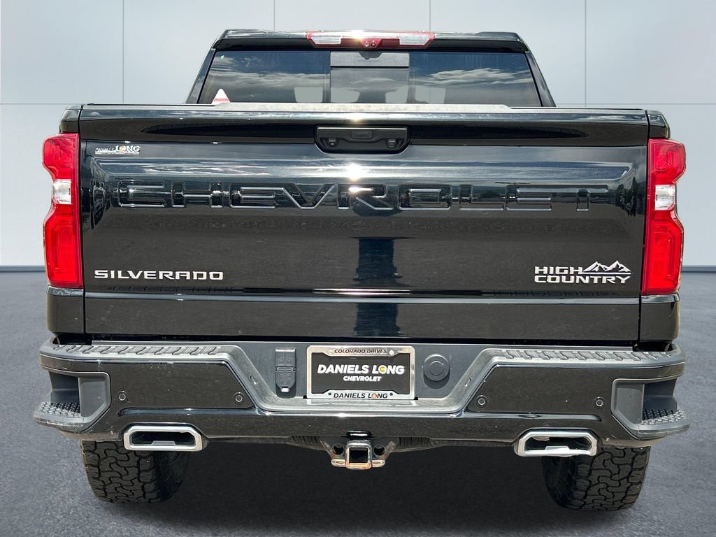Used 2024 Chevrolet Silverado 1500 High Country w/ Technology Package AWD/4WD image 4