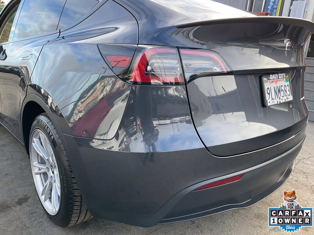 Used 2024 Tesla Model Y Long Range AWD/4WD image 97