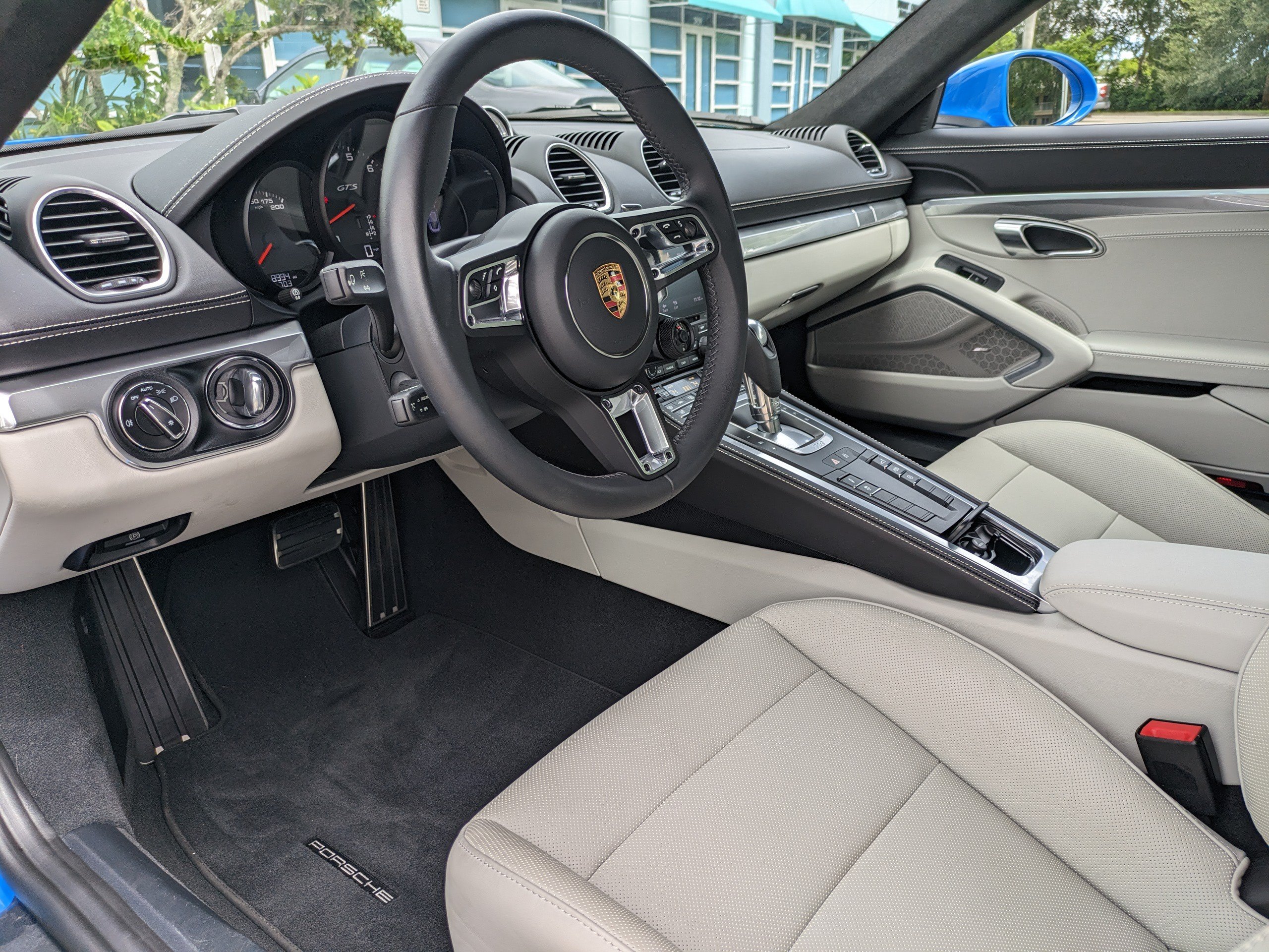 Used 2023 Porsche 718 Cayman GTS RWD image 14