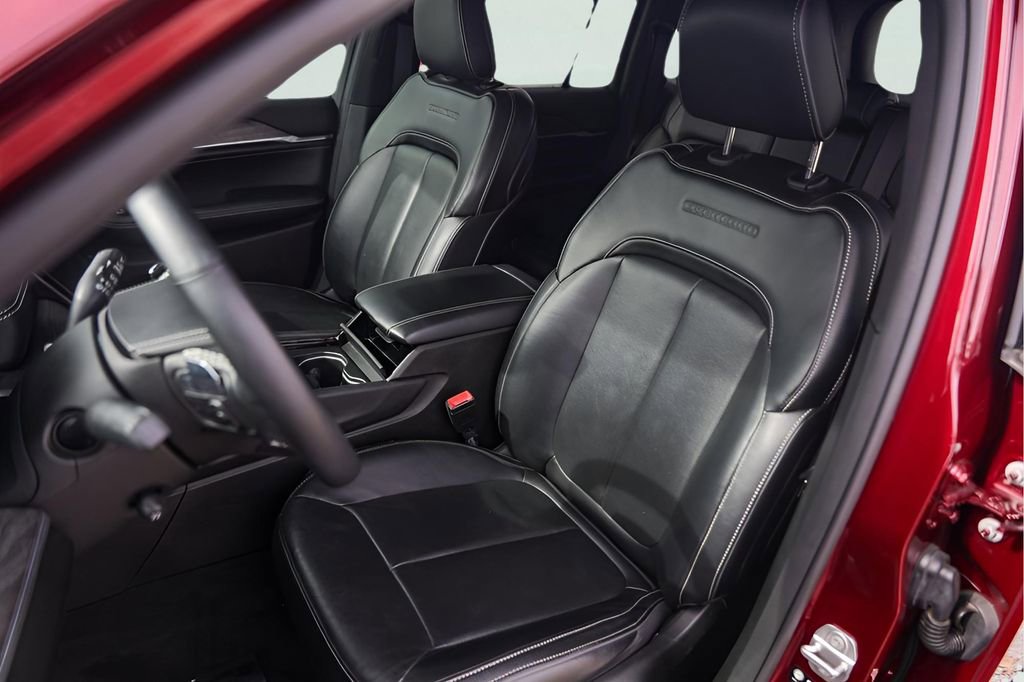 Used 2022 Jeep Grand Cherokee Overland image 10