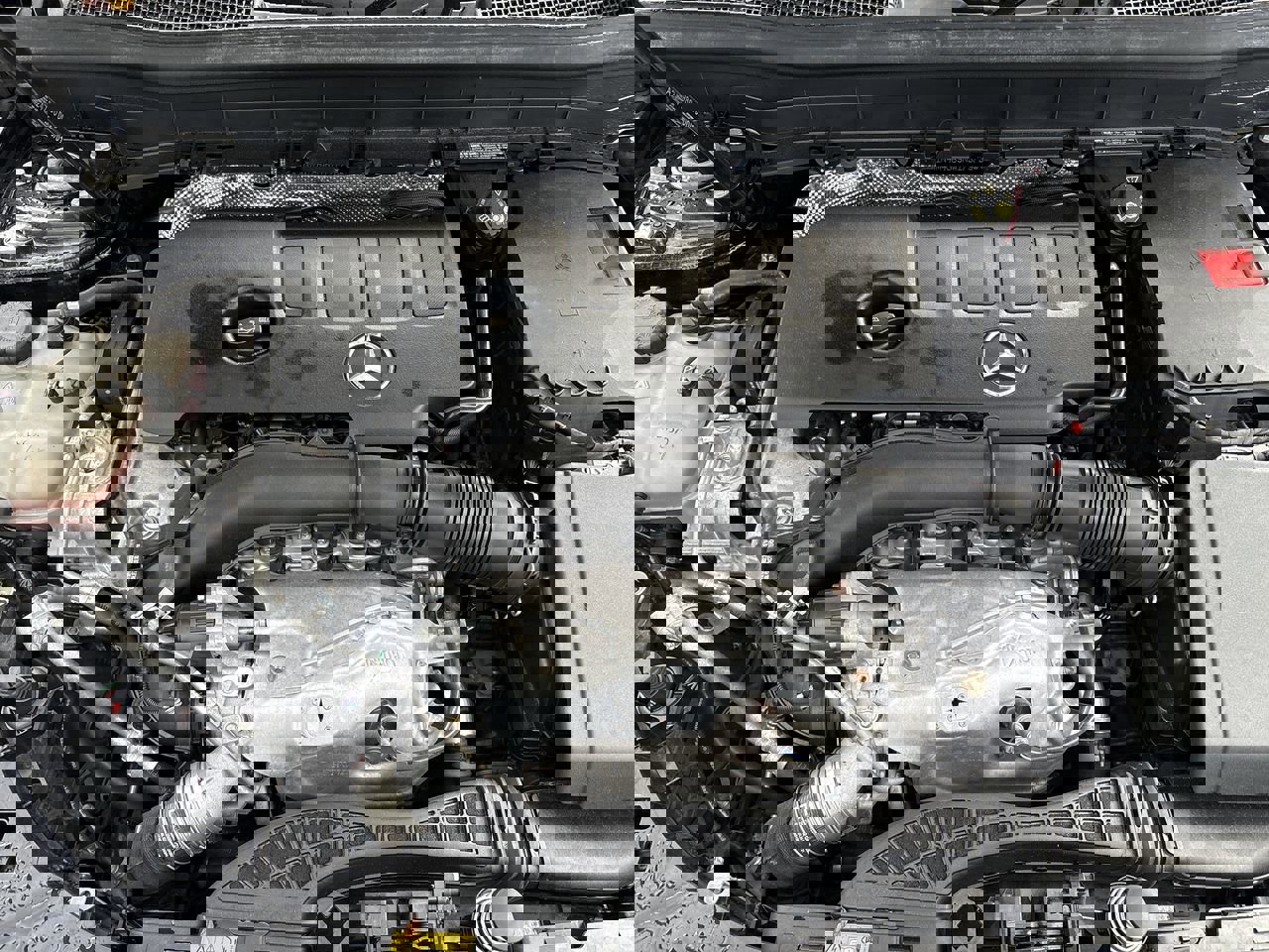 Used 2022 Mercedes-Benz GLB 250 image 22