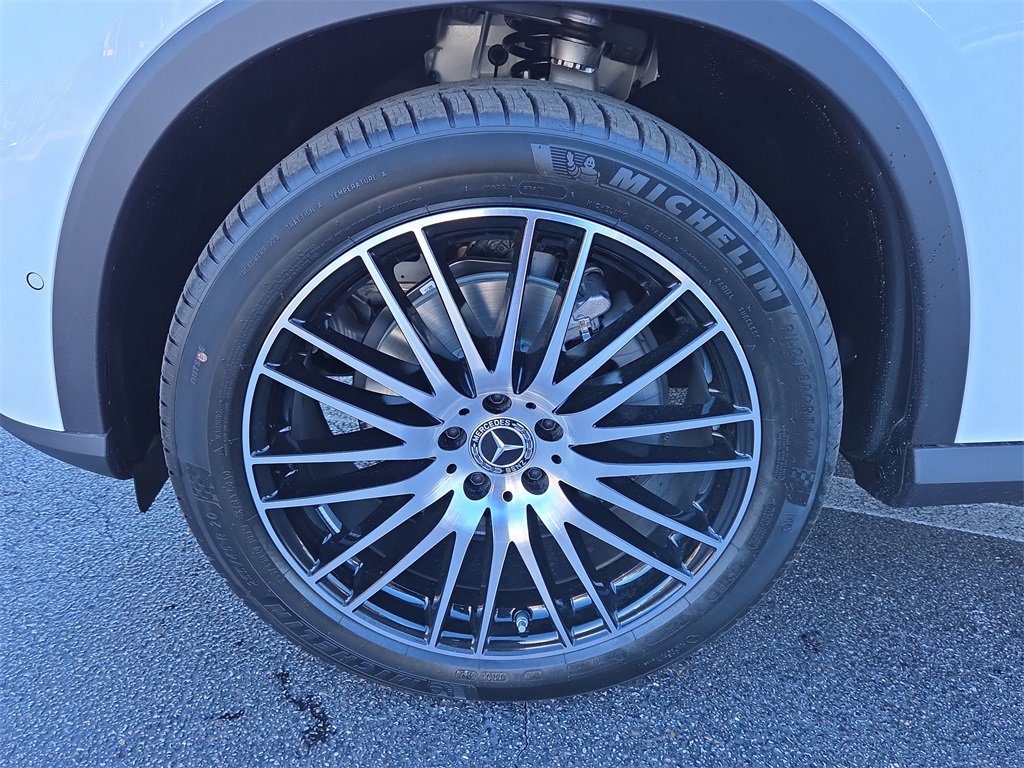New 2026 Mercedes-Benz GLC 300 4MATIC image 9