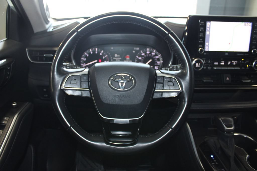 Used 2021 Toyota Highlander Limited AWD/4WD image 13