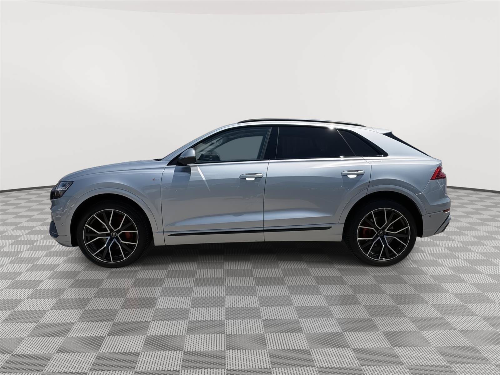 Certified 2023 Audi Q8 Prestige w/ Prestige Package AWD/4WD image 2