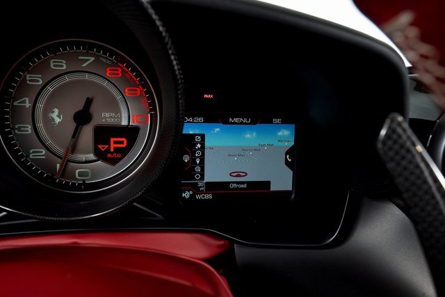 Used 2022 Ferrari F8 Tributo image 33