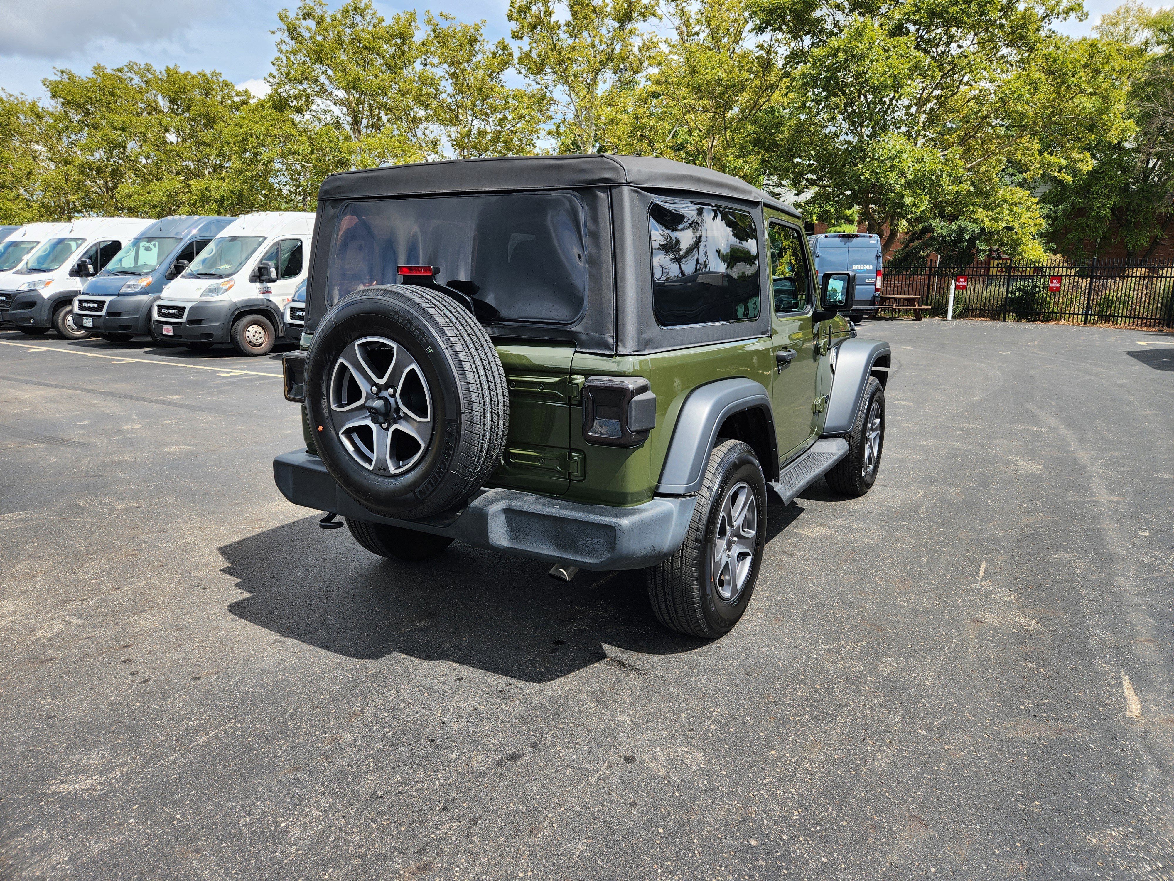 Used 2023 Jeep Wrangler Sport S image 8