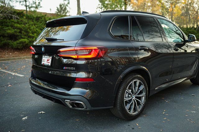 Used 2023 BMW X5 M50i w/ Executive Package image 9