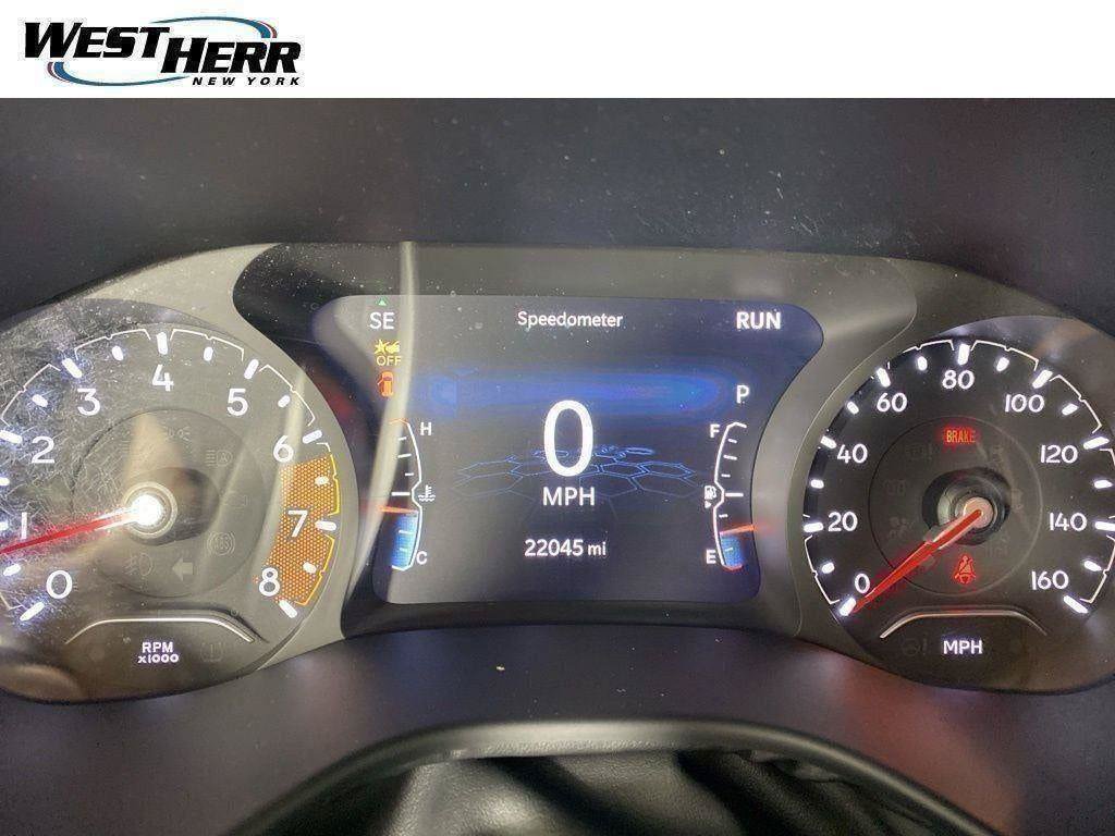 Used 2023 Jeep Compass Latitude w/ Convenience Group AWD/4WD image 29