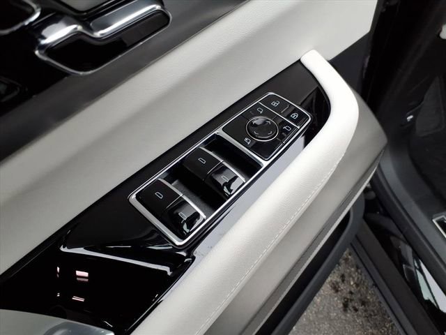 New 2026 Cadillac Vistiq Sport image 29