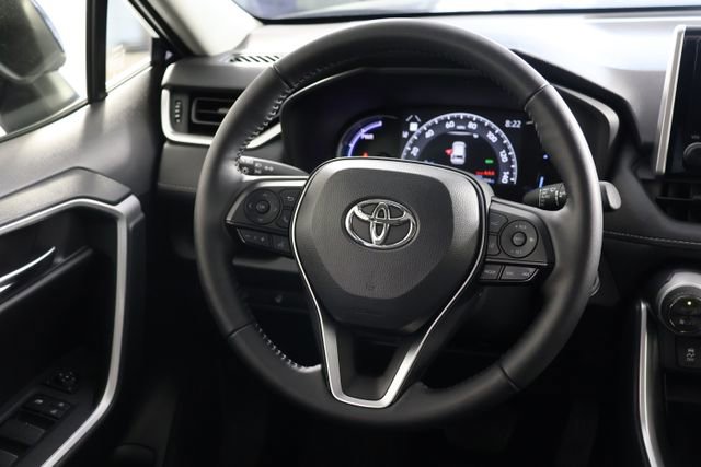 Used 2025 Toyota RAV4 XLE w/ Convenience Package image 10