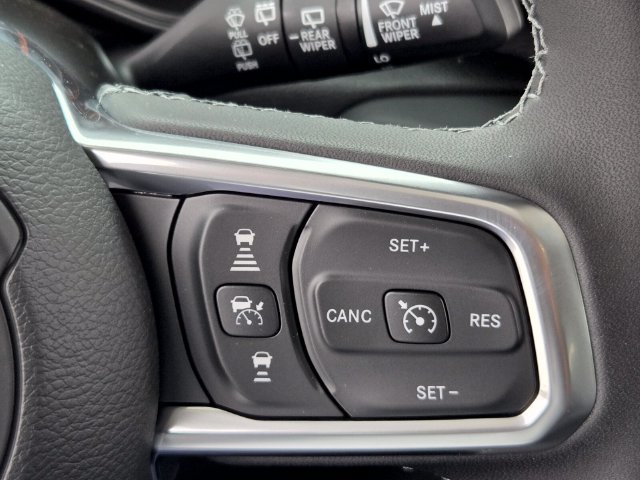 New 2026 Jeep Wrangler Unlimited Sahara AWD/4WD image 25