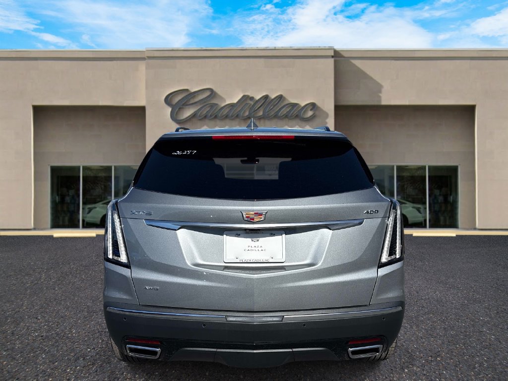 New 2026 Cadillac XT5 Sportv w/ LPO, Floor Liner Package AWD/4WD image 4