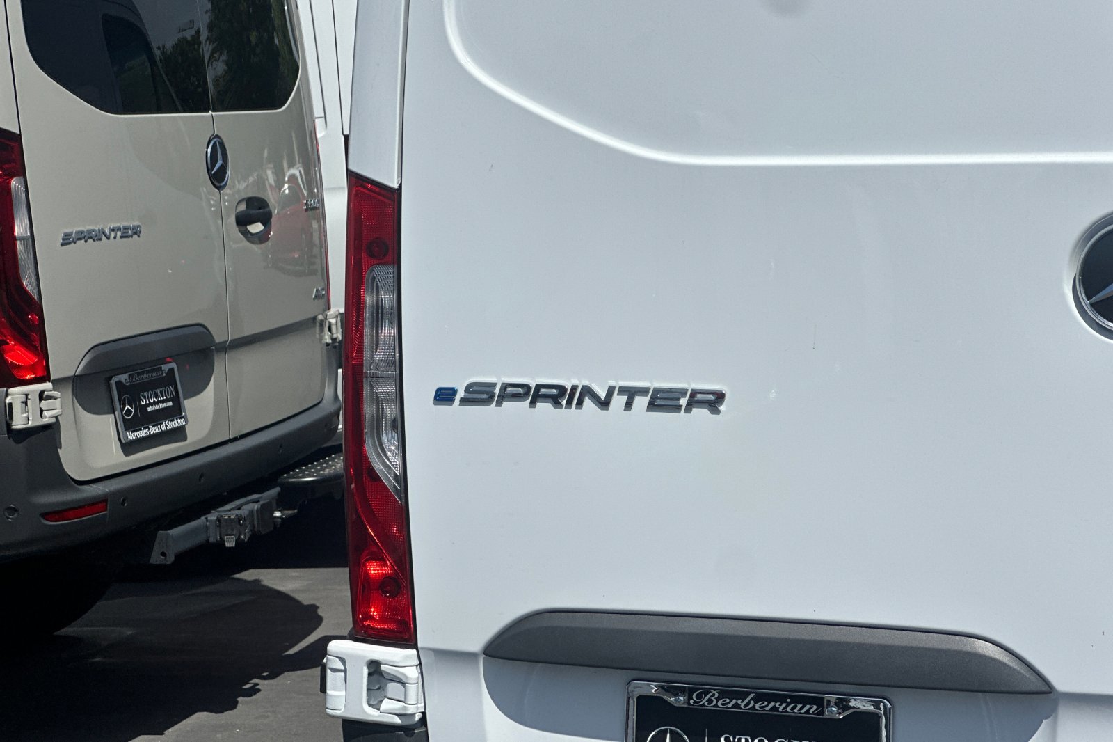 New 2024 Mercedes-Benz eSprinter 170 Cargo image 25