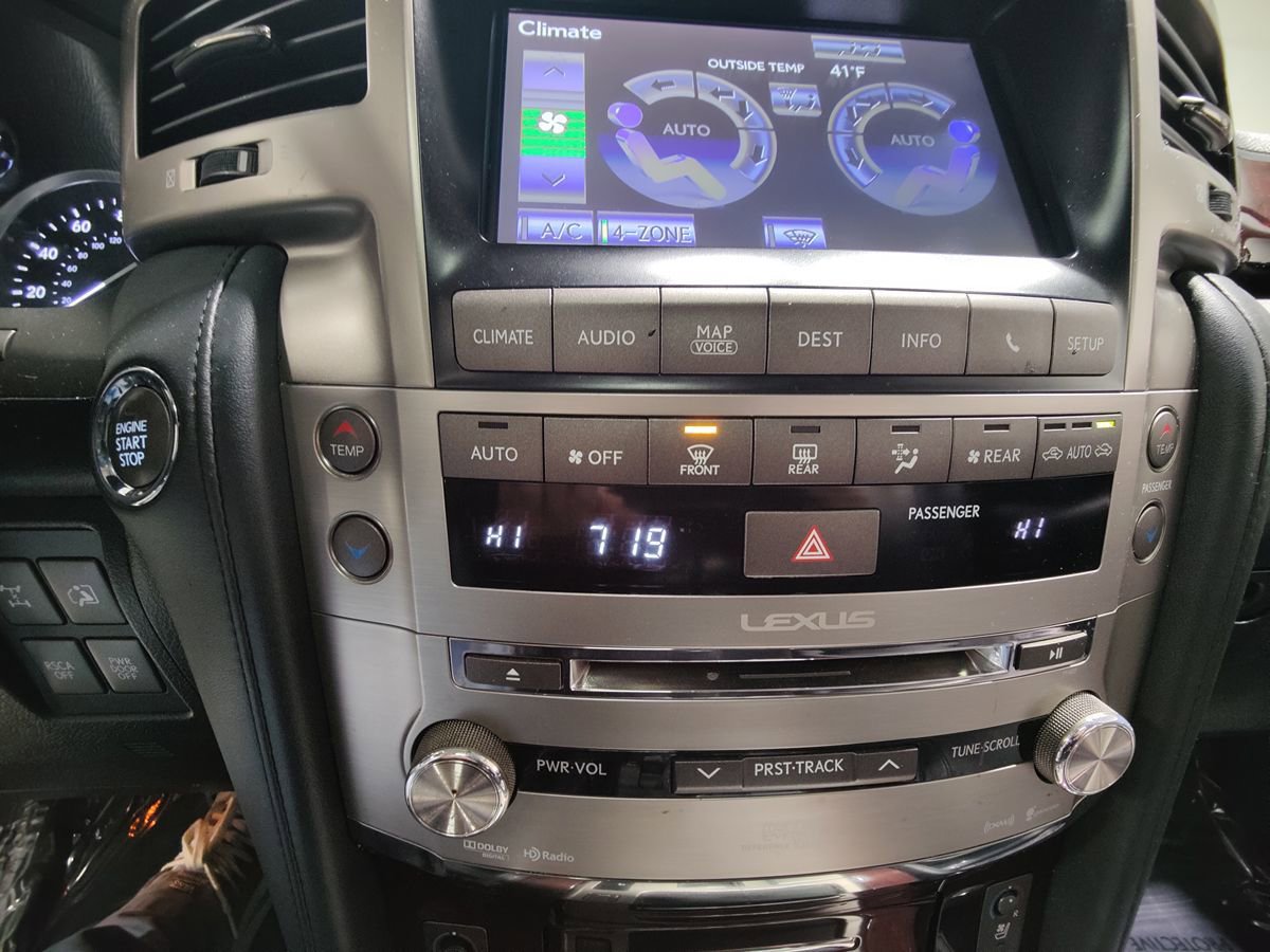 Used 2015 Lexus LX 570 4WD w/ Luxury Package image 41