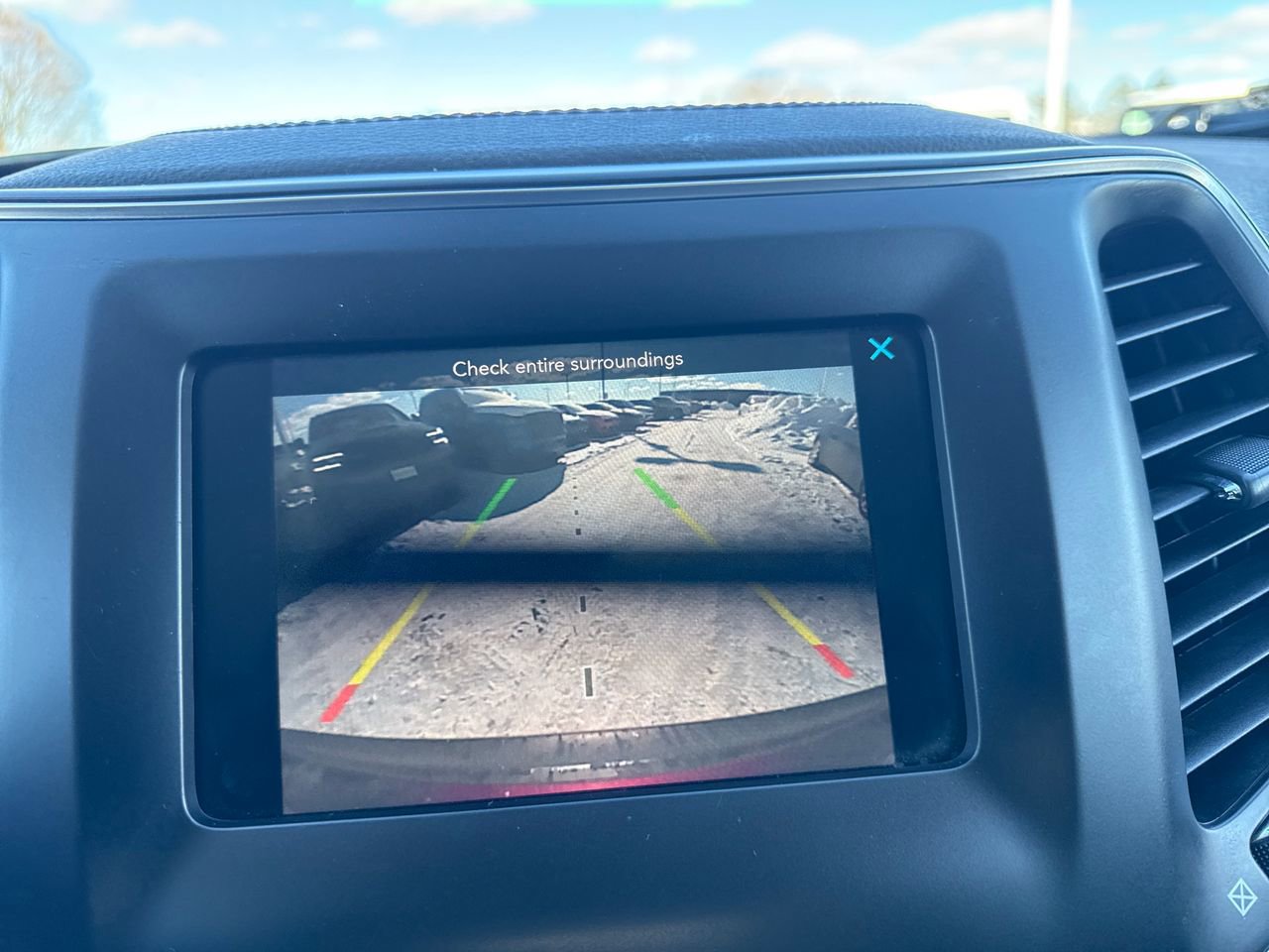 Used 2019 Jeep Cherokee Latitude Plus image 20