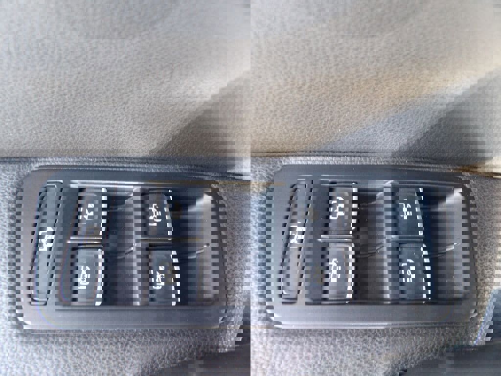 Used 2018 Volkswagen Golf R DCC & Navigation 4motion image 10