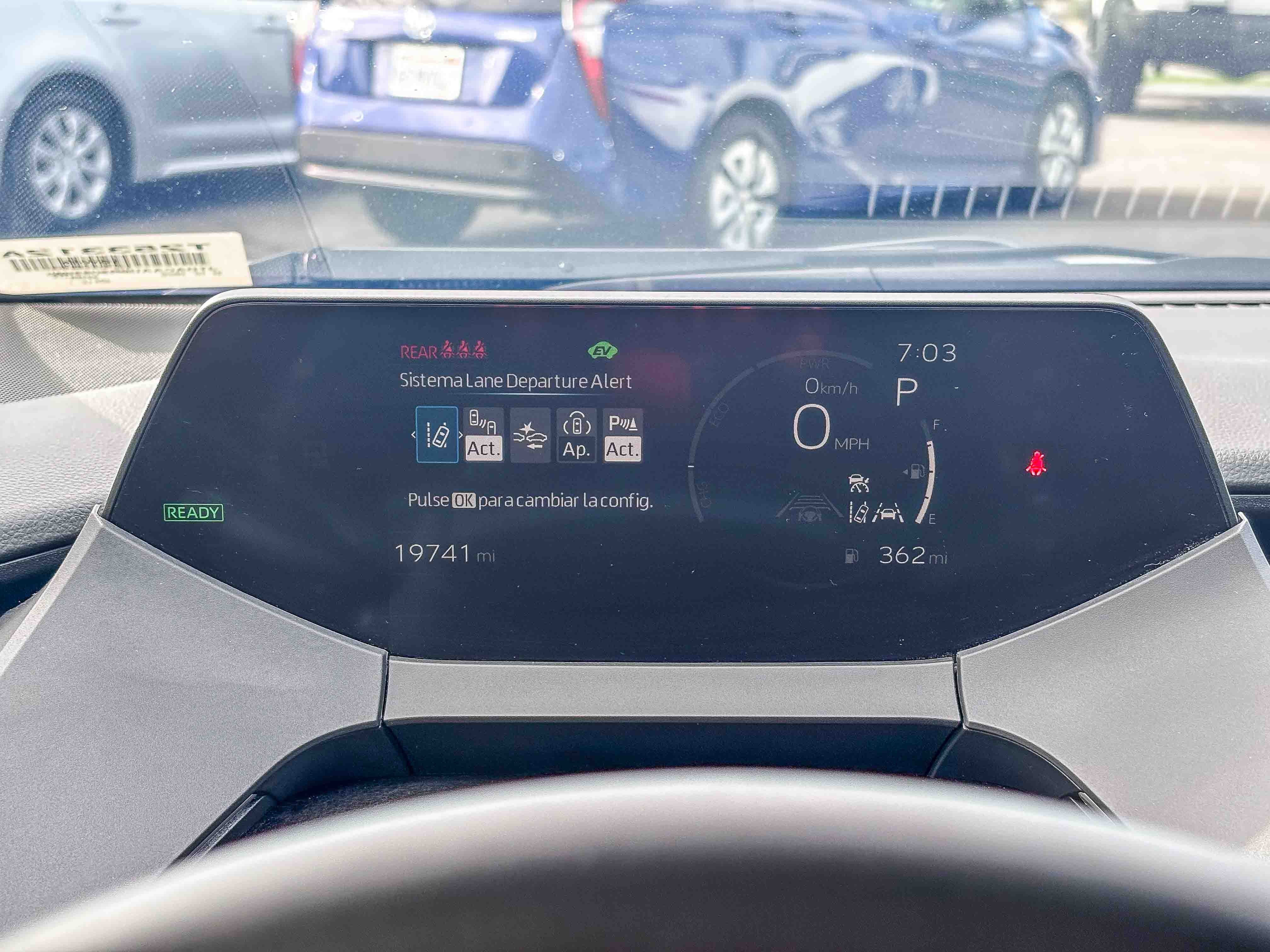 Used 2024 Toyota Prius LE image 28