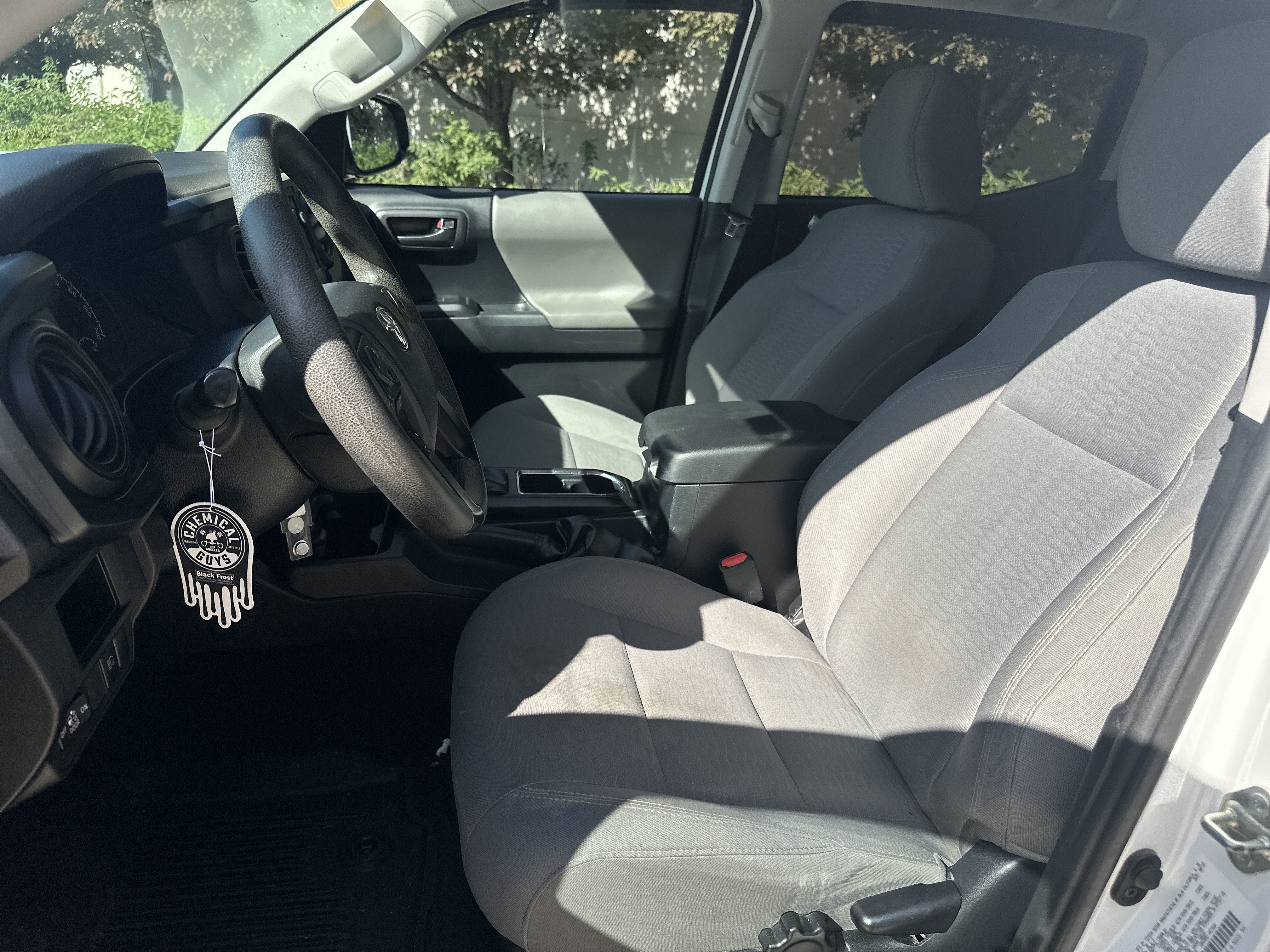 Used 2018 Toyota Tacoma SR w/ SR Convenience Package AWD/4WD image 15