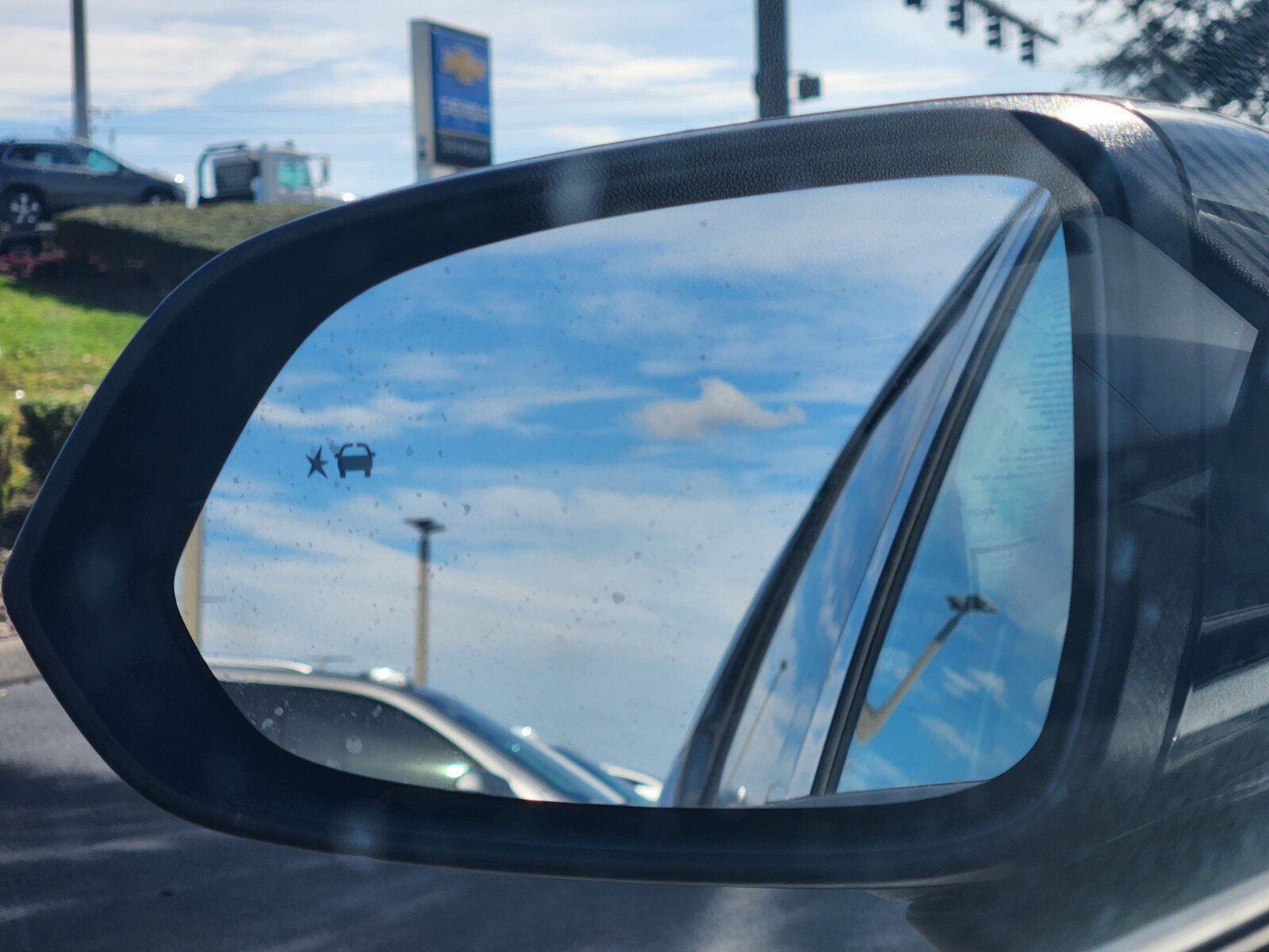 New 2026 Chevrolet Equinox EV LT w/ Comfort Package image 12