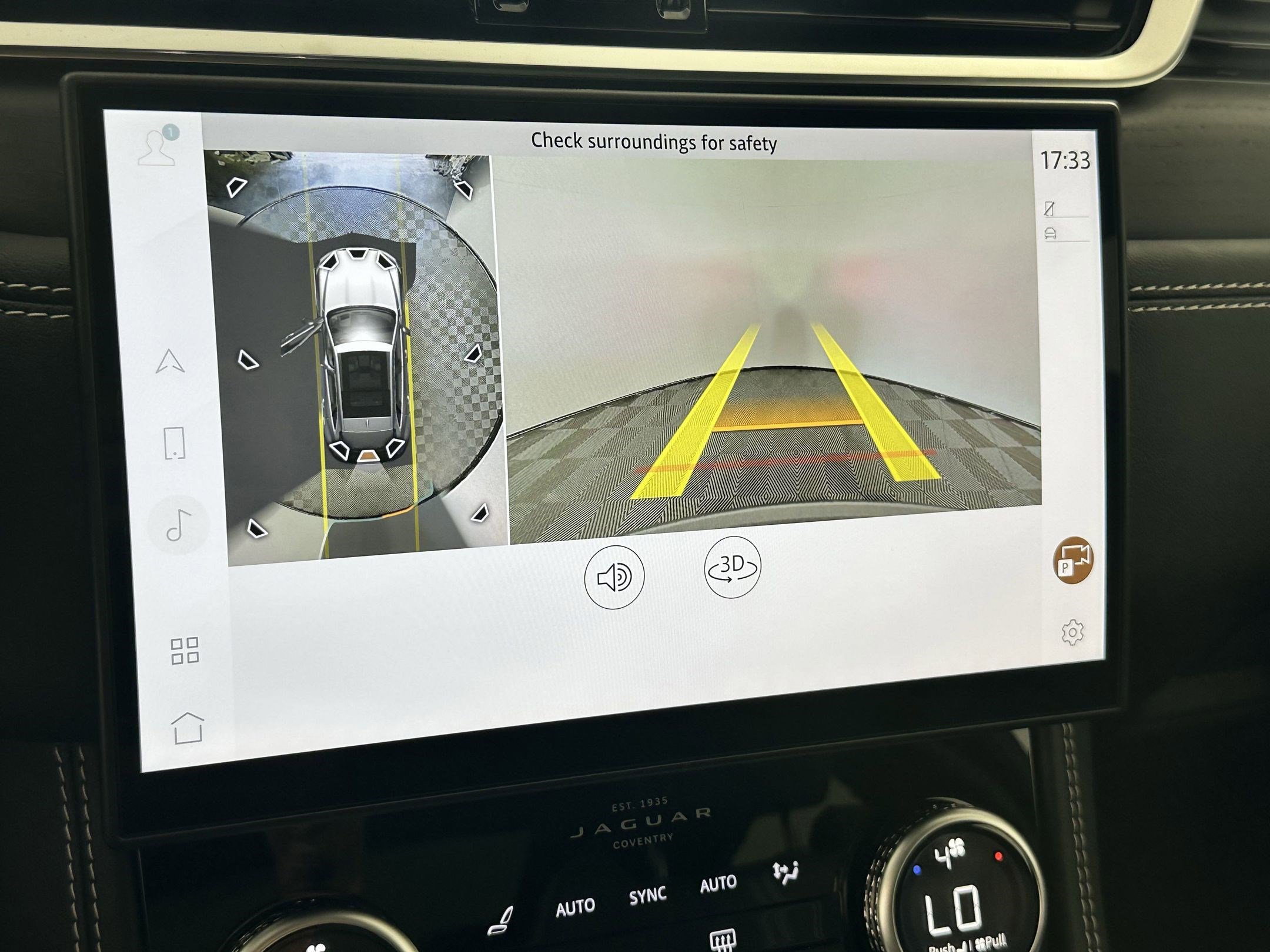 New 2026 Jaguar F-PACE R-Dynamic S image 24