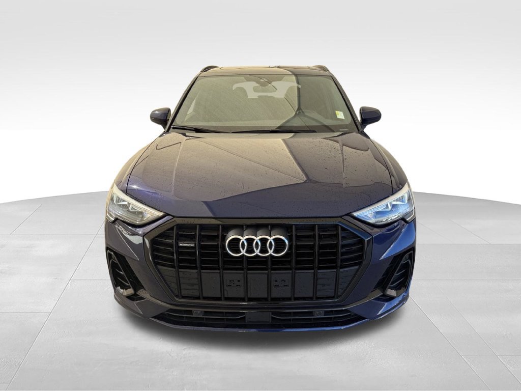 Used 2022 Audi Q3 2.0T Premium w/ Black Optic Sport Package AWD/4WD image 5