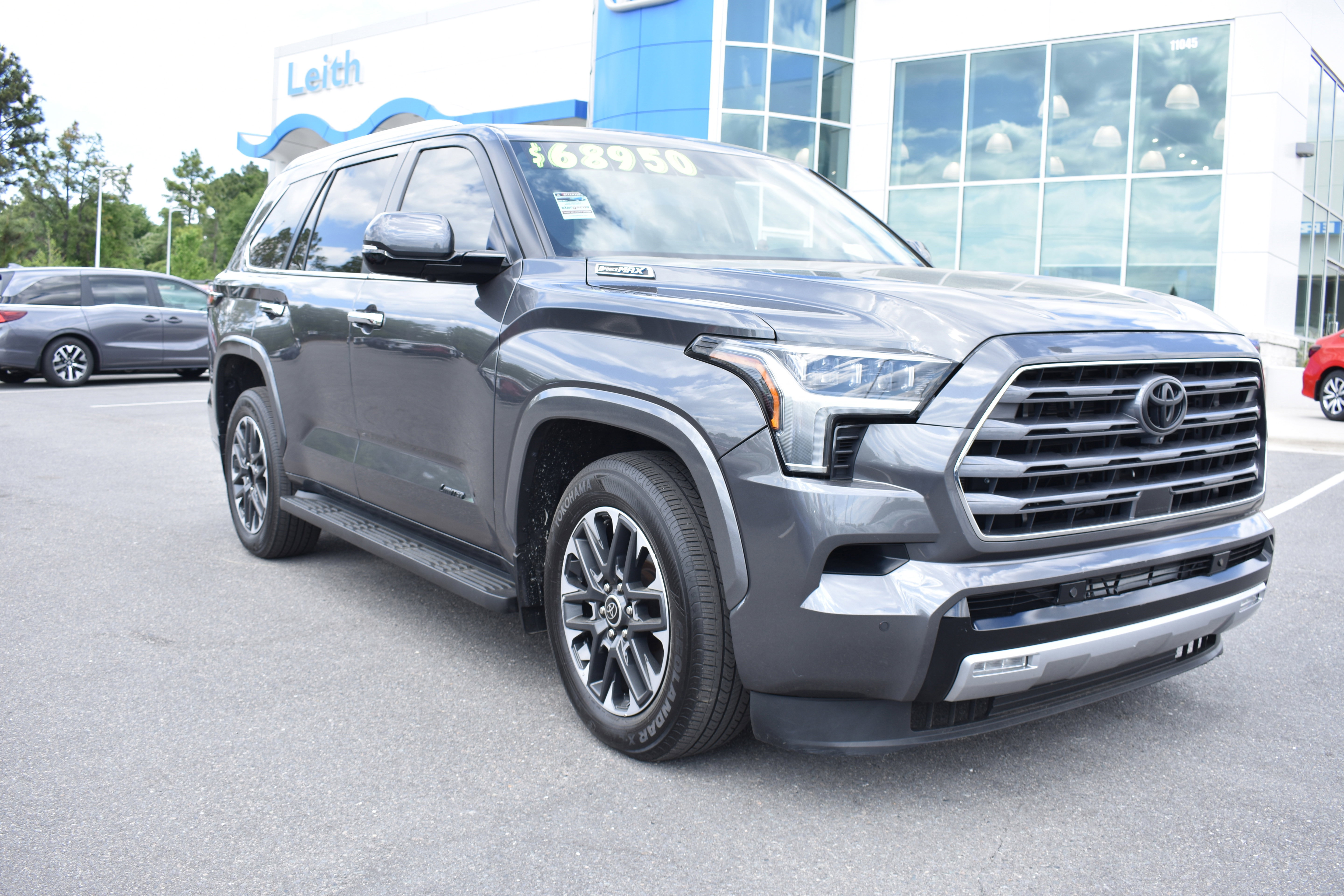 Used 2024 Toyota Sequoia 4WD image 3