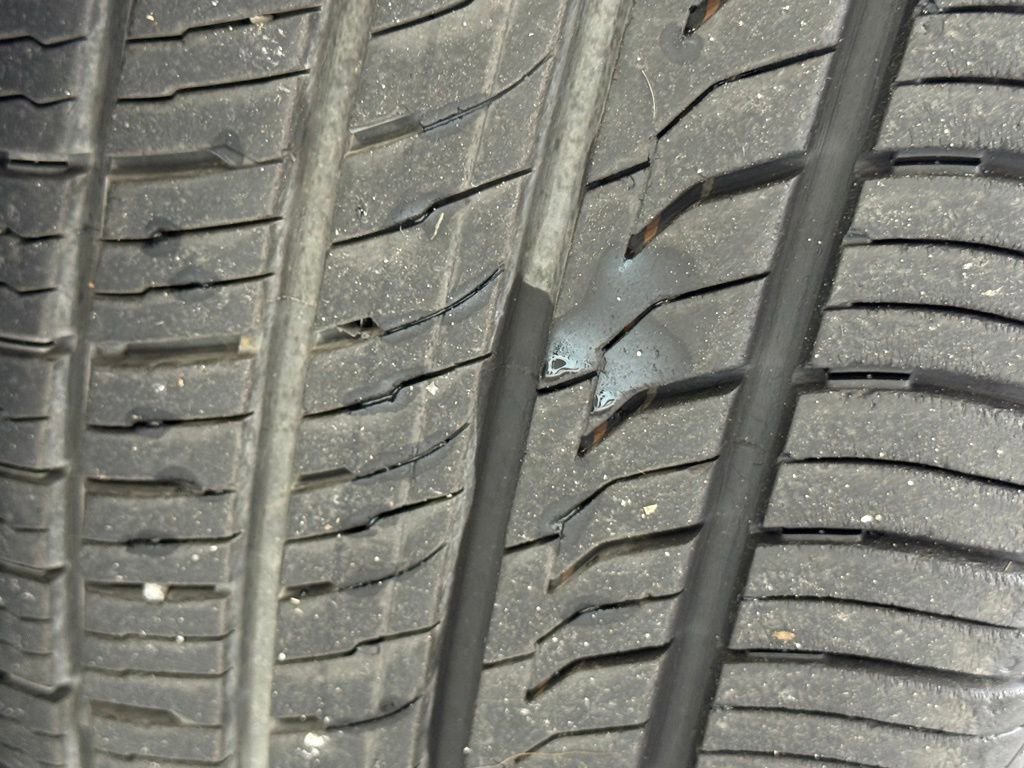 Used 2014 Dodge Challenger SXT Plus image 16