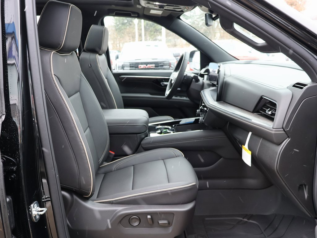 New 2025 Chevrolet Suburban Premier w/ Sun And Tow Package image 45