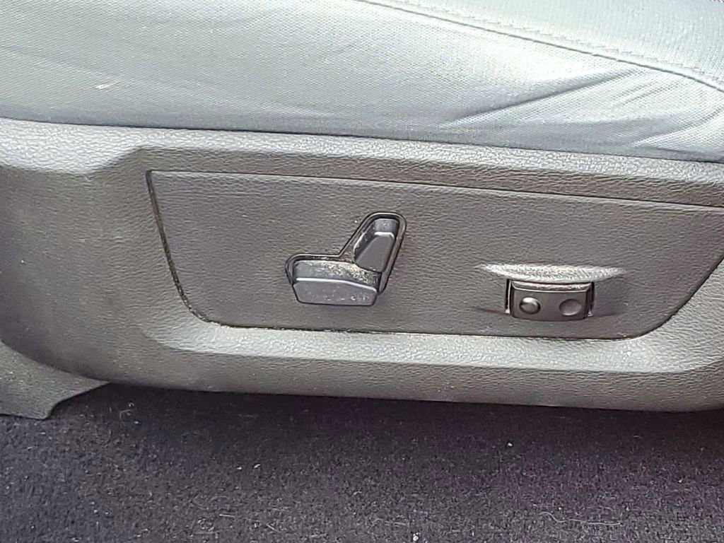 Used 2019 RAM 1500 Big Horn AWD/4WD image 16