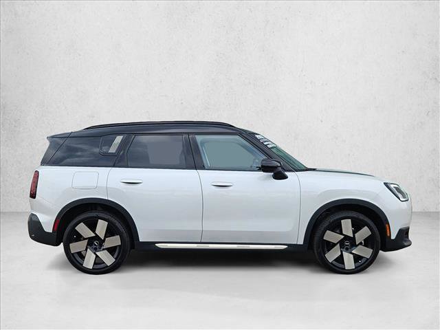 Used 2025 MINI Cooper Countryman S w/ Comfort Package Max image 4