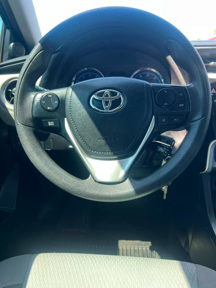 Used 2019 Toyota Corolla LE FWD image 24