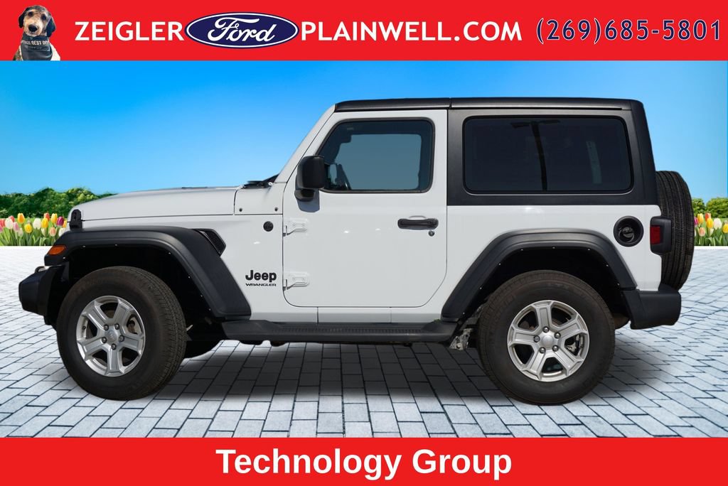 Used 2022 Jeep Wrangler Sport AWD/4WD image 2