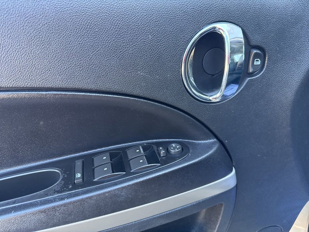 Used 2009 Chevrolet HHR LS image 13