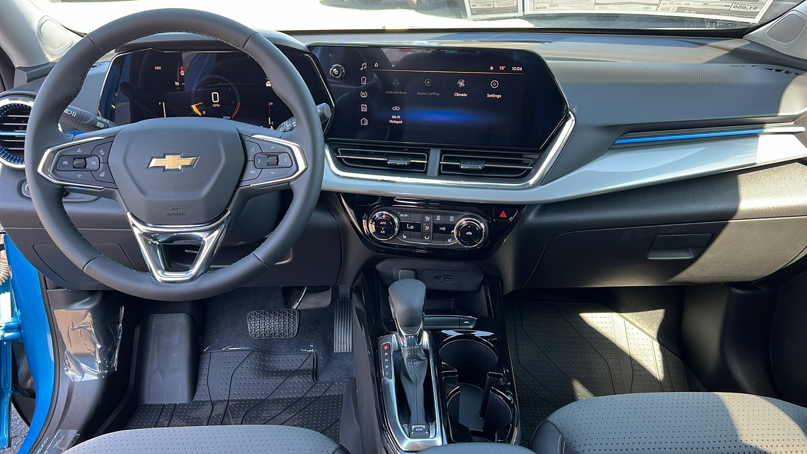 New 2026 Chevrolet Trax LT w/ Sunroof Package image 15