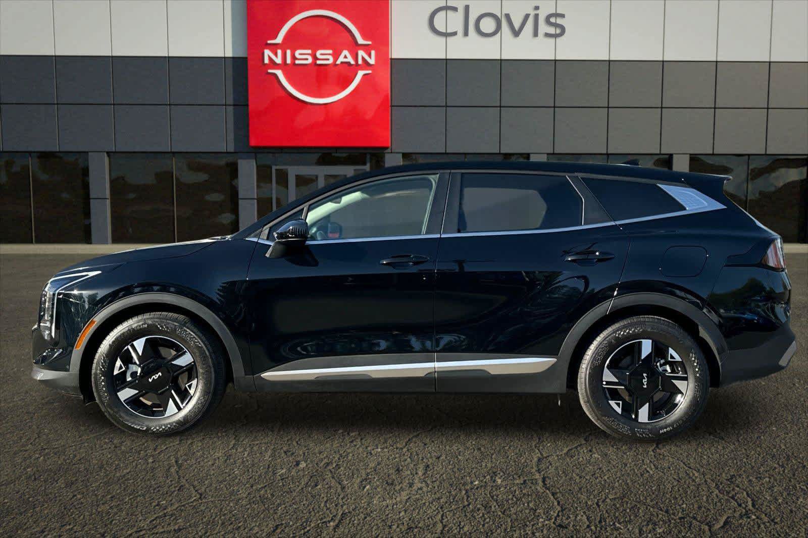 Used 2026 Kia Sportage LX FWD image 6