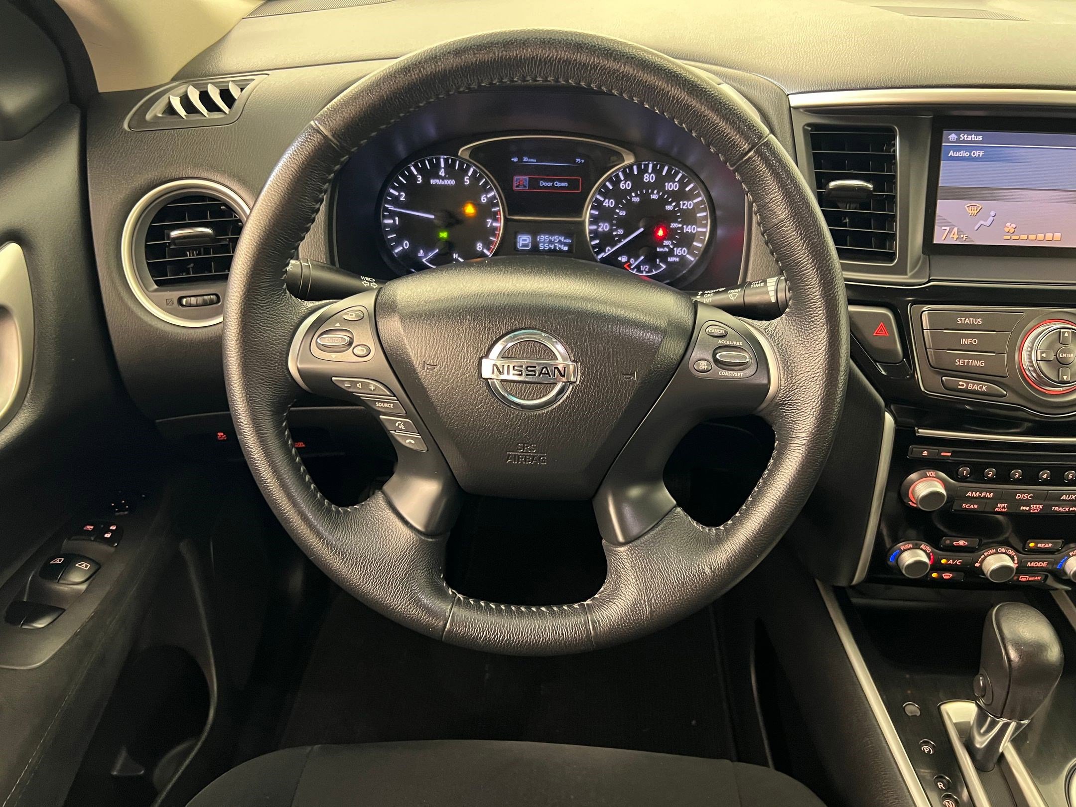 Used 2013 Nissan Pathfinder SV image 26