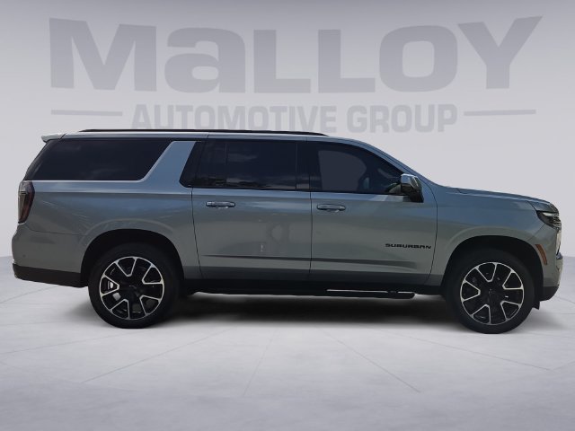 Certified 2025 Chevrolet Suburban RST w/ RST Capability Package AWD/4WD image 6